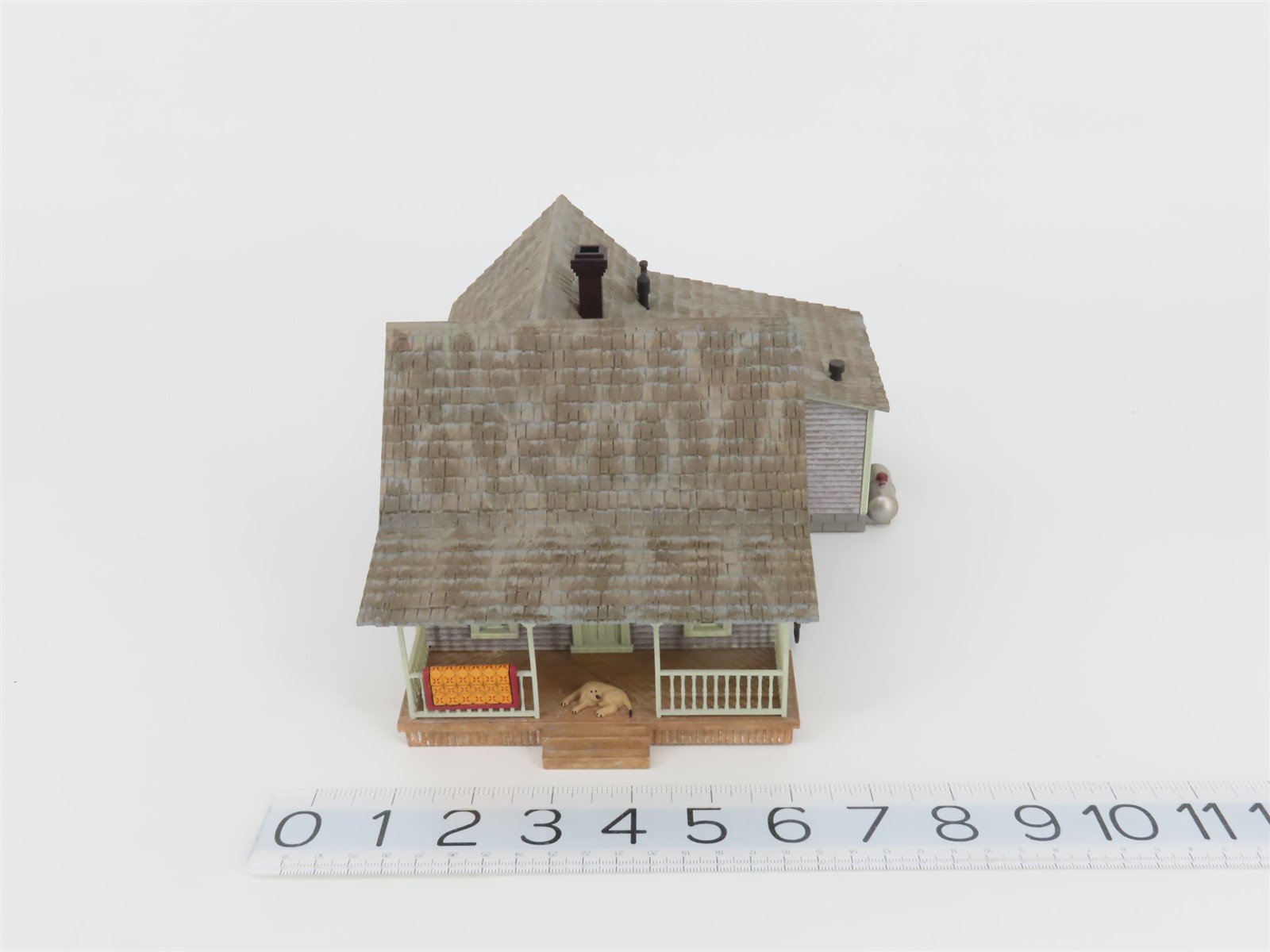 O 1/48 Scale Woodland Scenics BR5860 Old Homestead