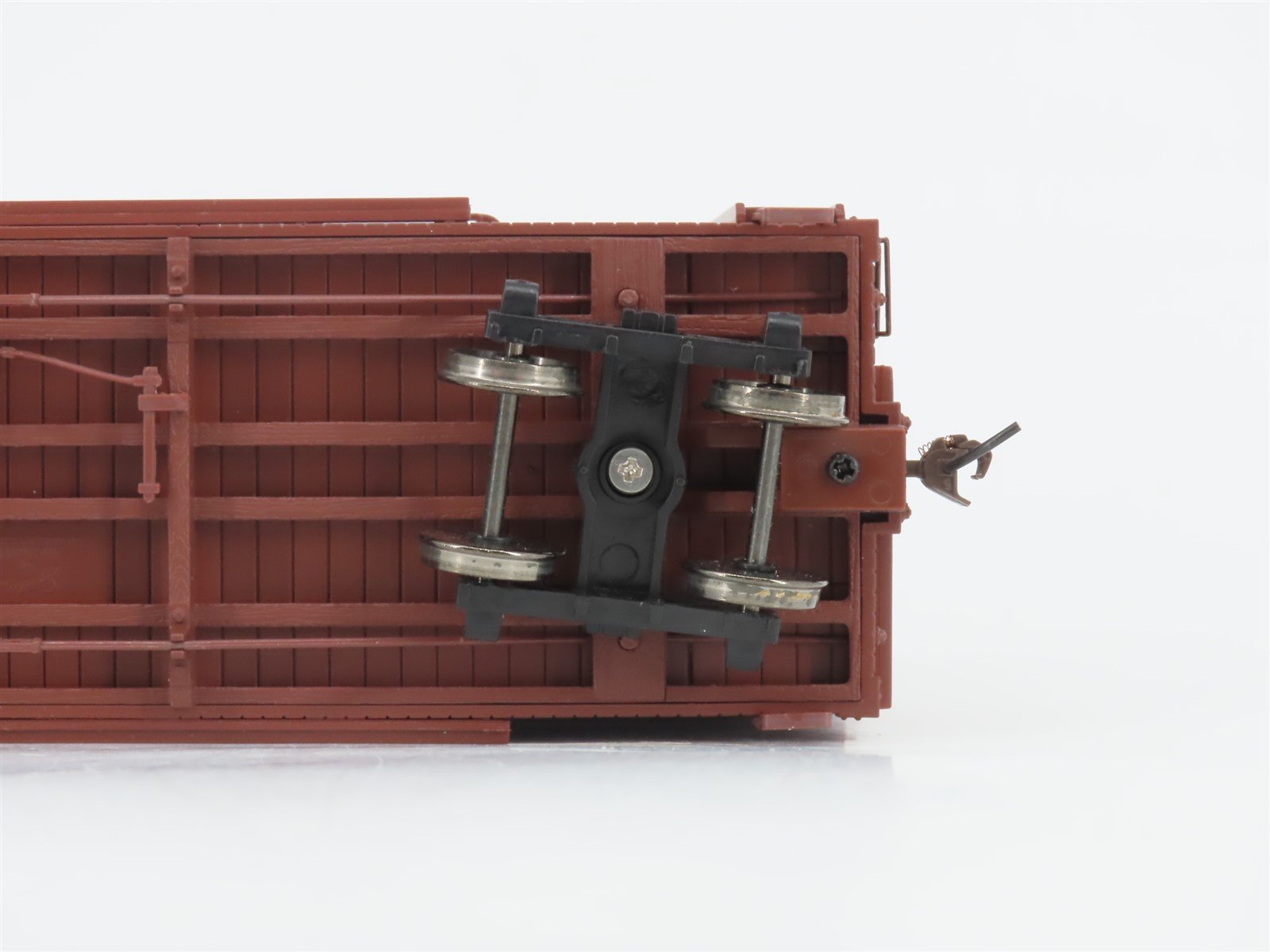 On30 Bachmann Spectrum 27635 C&D Chesapeake & Delaware Ventilated Box Car #200