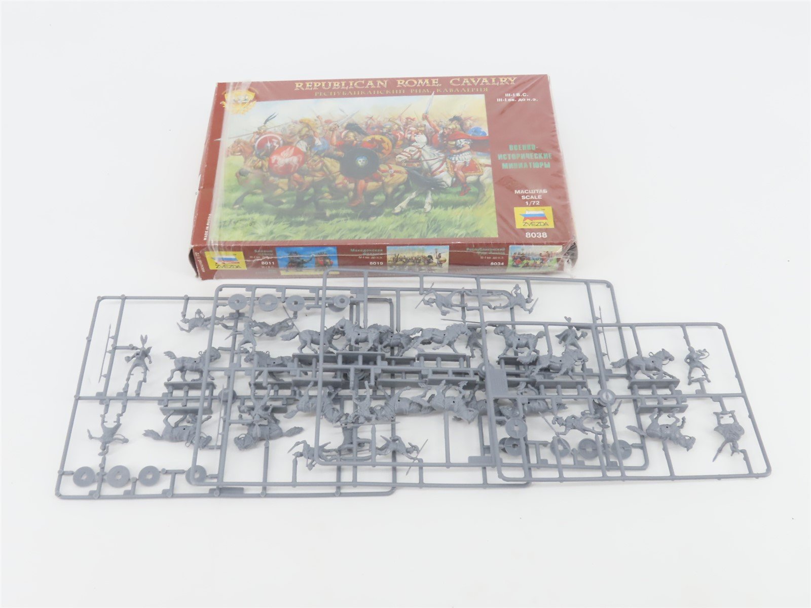 1:72 Scale Zvezda 8038 Republican Rome Cavalry Unpainted Figures/People