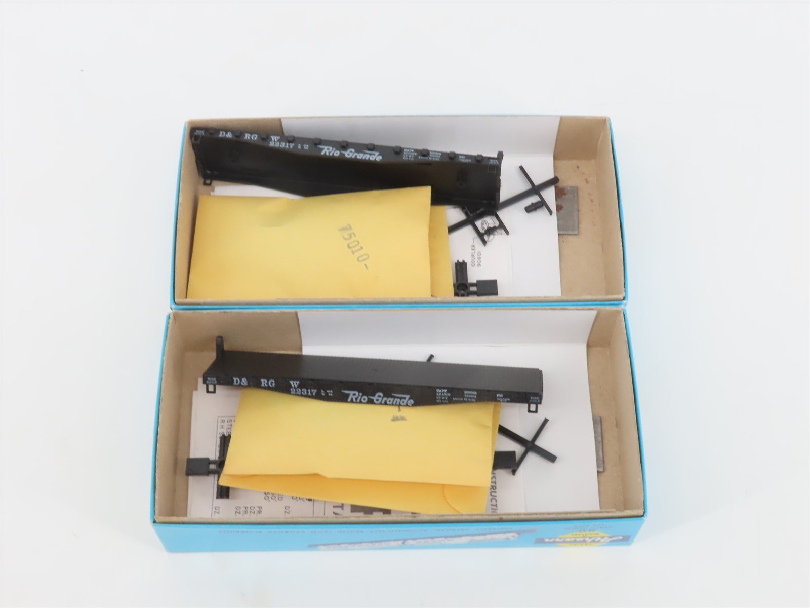 LOT of 10 HO Scale Athearn Kits D&RGW, N&W, SL-SF, & More Assorted Freight Cars