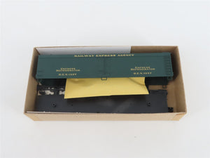 HO Walthers/Athearn Kit 932-9037 REX REA Railway Express Agency 50' Reefer #1237