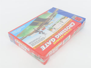 HO 1/87 Scale Life-Like Kit 8209 Operating Crossing Gate - SEALED