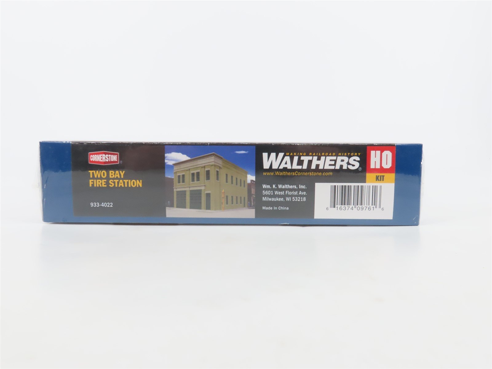 HO 1/87 Scale Walthers Cornerstone Kit 933-4022 Two Way Fire Station - SEALED