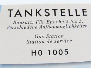 HO 1/87 Scale Busch Kit 1005 ESSO Gas Station