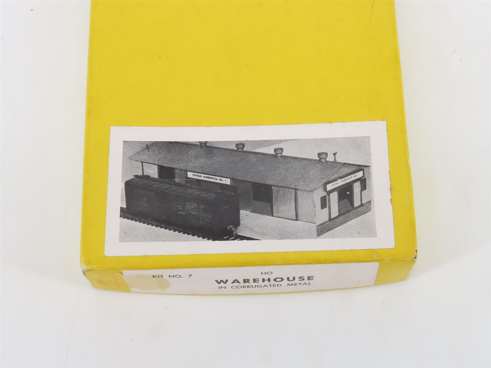 HO 1/87 Scale California Model Co. Kit 7 Warehouse in Corrugated Metal
