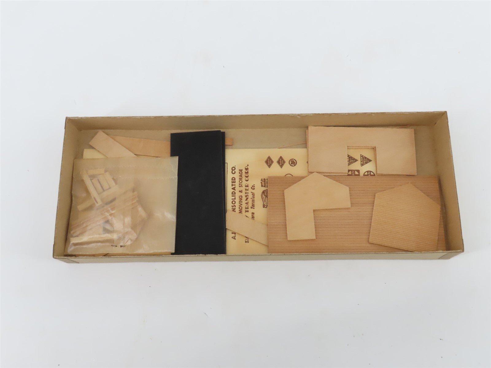 HO 1/87 Scale Model Hobbies All Wood Kit 547 Freight House