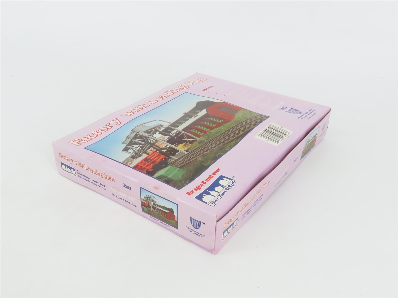 HO 1/87 Scale IHC Your Town USA Kit 3503 Factory with Loading Silos