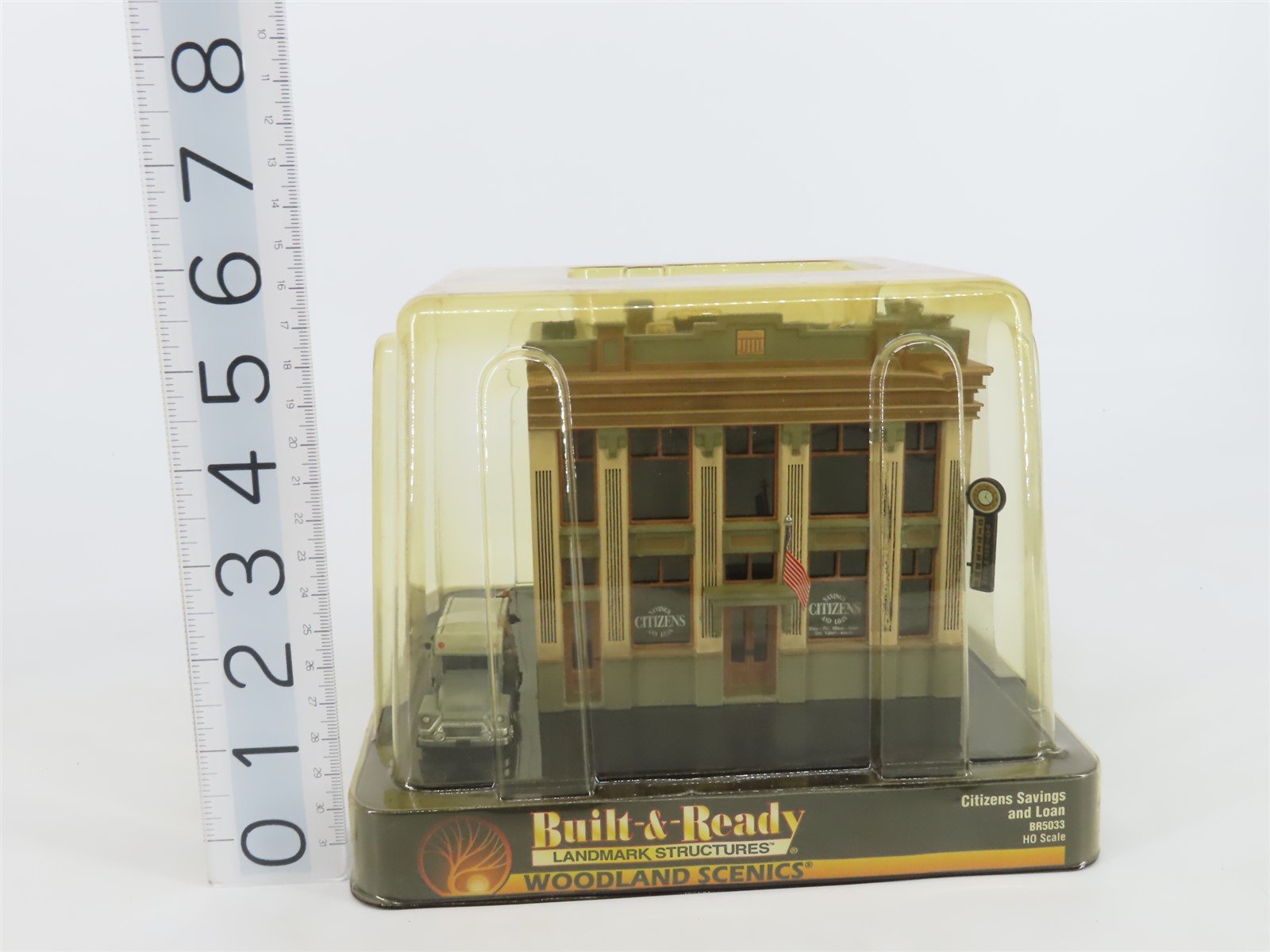 HO Scale Woodland Scenics Landmark Structures BR5033 Citizens Savings & Loan