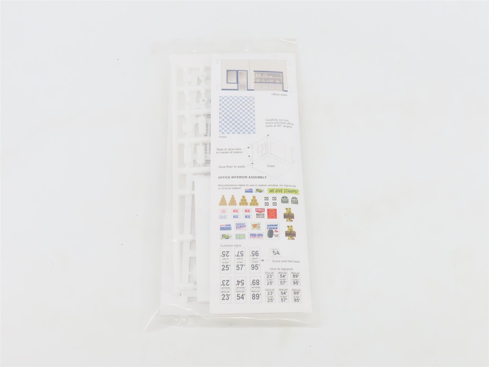 HO 1/87 Scale City Classics Kit 108 Grafton Ave. Gas Station - SEALED