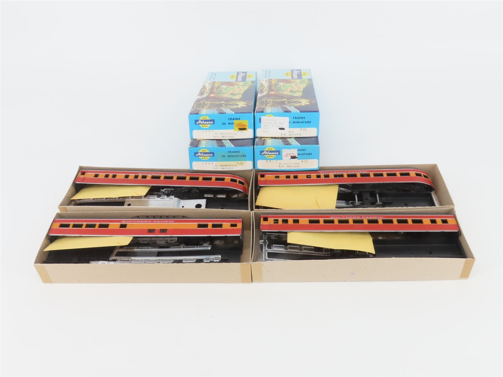 LOT of 4 HO Scale Athearn Kits SP Southern Pacific Daylight Passenger Cars