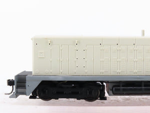 HO Scale Broadway Limited BLI 2634 Undecorated NW2 Diesel Loco wParagon 2