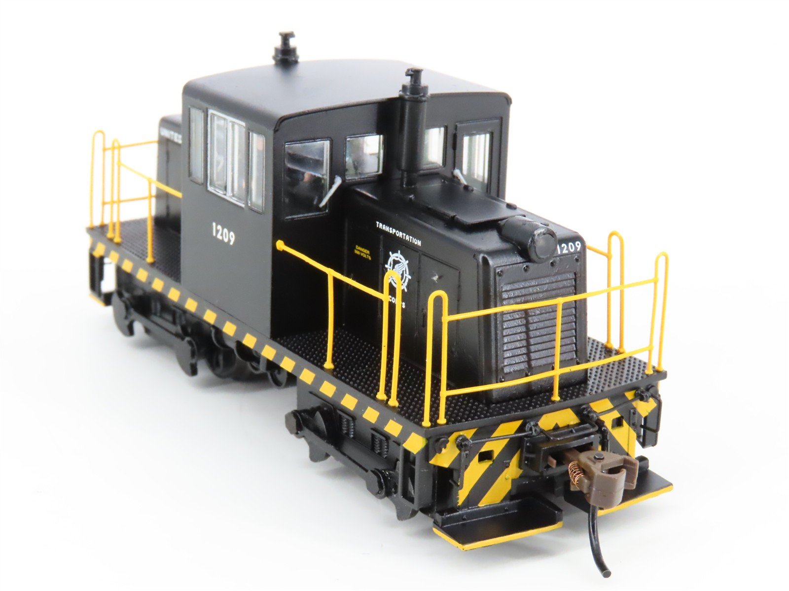 HO Scale Bachmann 85206 US Army GE 45-Ton Switcher Diesel Locomotive #1209 wDCC