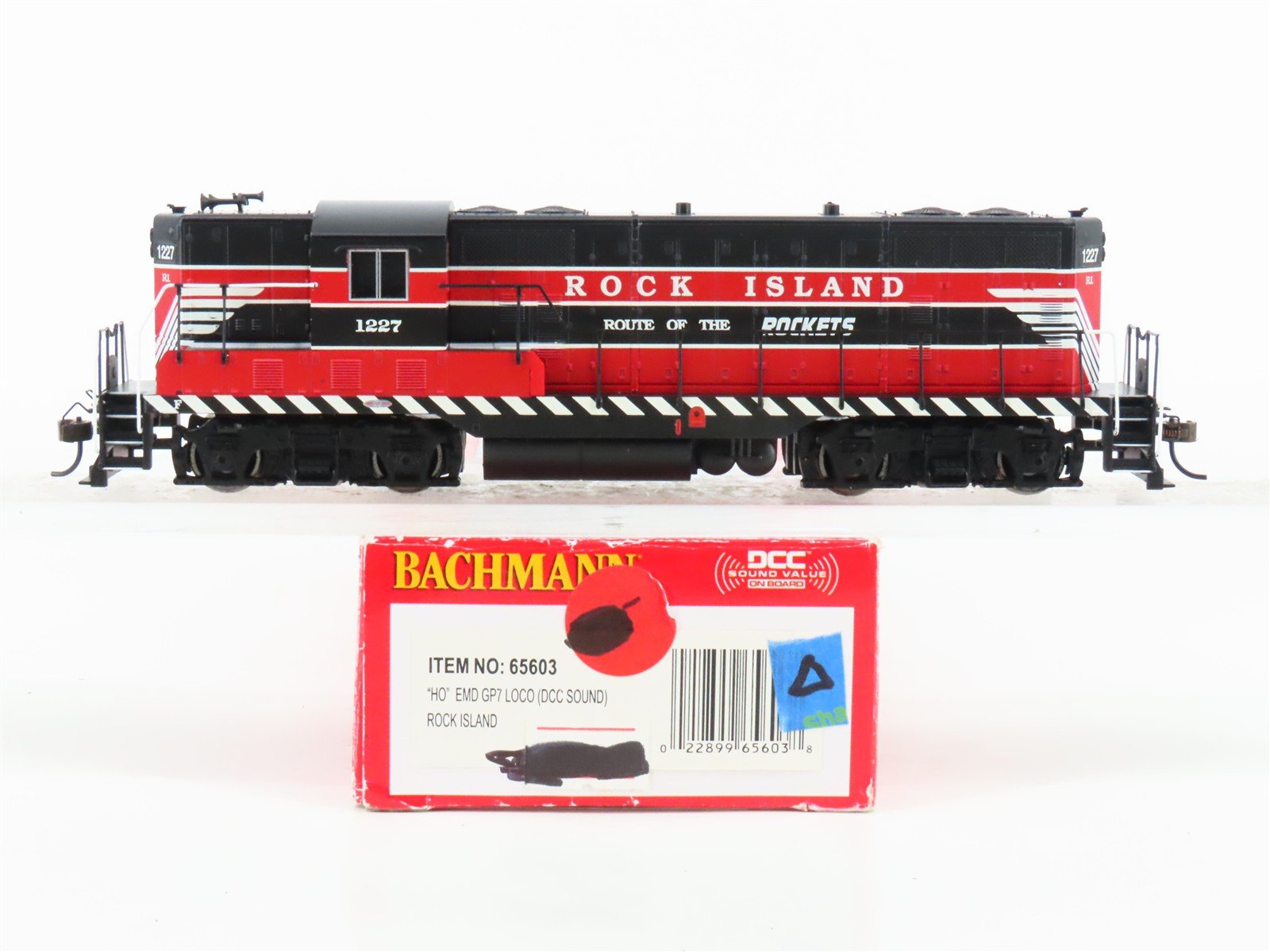 HO Scale Bachmann 65603 RI Rock Island GP7 Diesel Locomotive #1227 w/DCC & Sound
