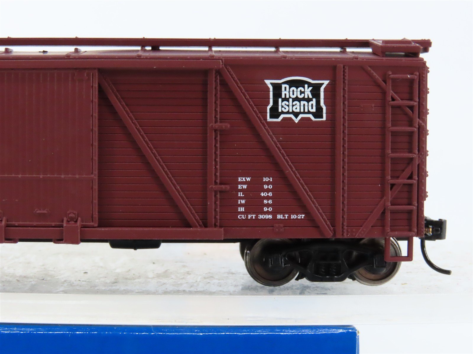 HO Scale Walthers Mainline 910-2504 RI Rock Island 40' Sheathed Boxcar #42199