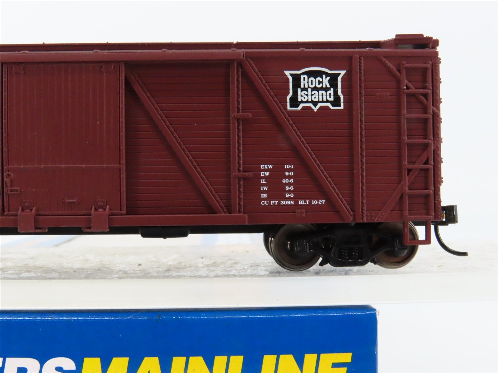 HO Scale Walthers Mainline 910-2504 RI Rock Island 40' Sheathed Boxcar #42199