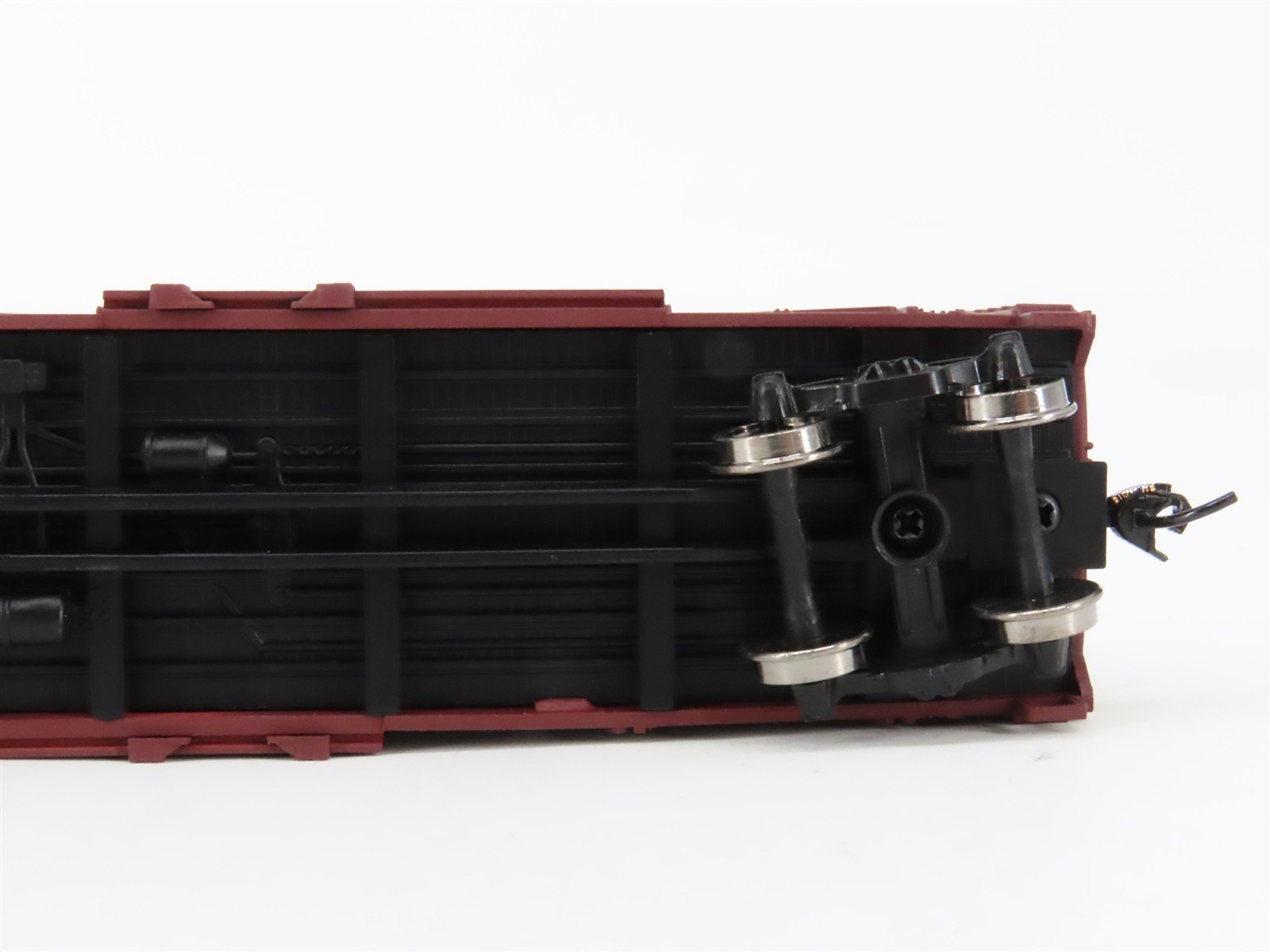 HO Scale Walthers Mainline 910-2504 RI Rock Island 40' Sheathed Boxcar #42199