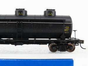 HO Scale Walthers Mainline 910-1111 UTLX Union Tank 36' 3-Dome Tankcar #3751
