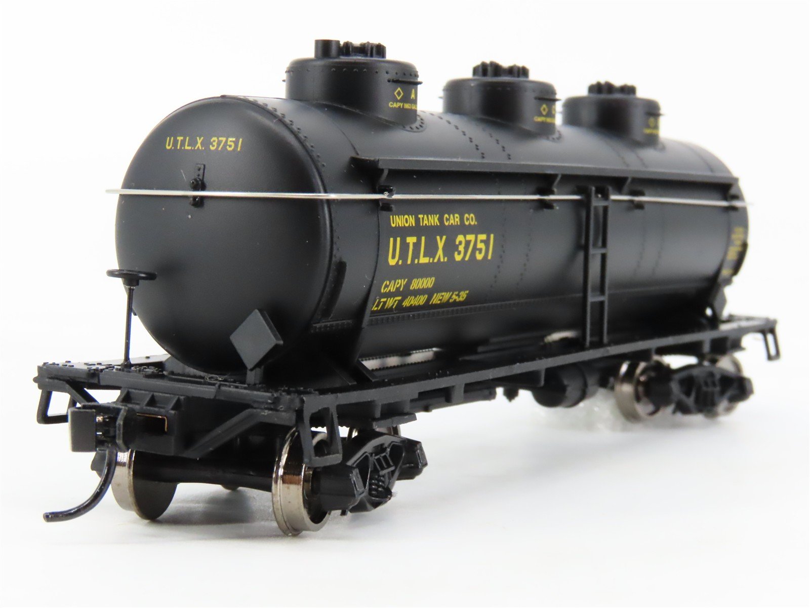 HO Scale Walthers Mainline 910-1111 UTLX Union Tank 36' 3-Dome Tankcar #3751