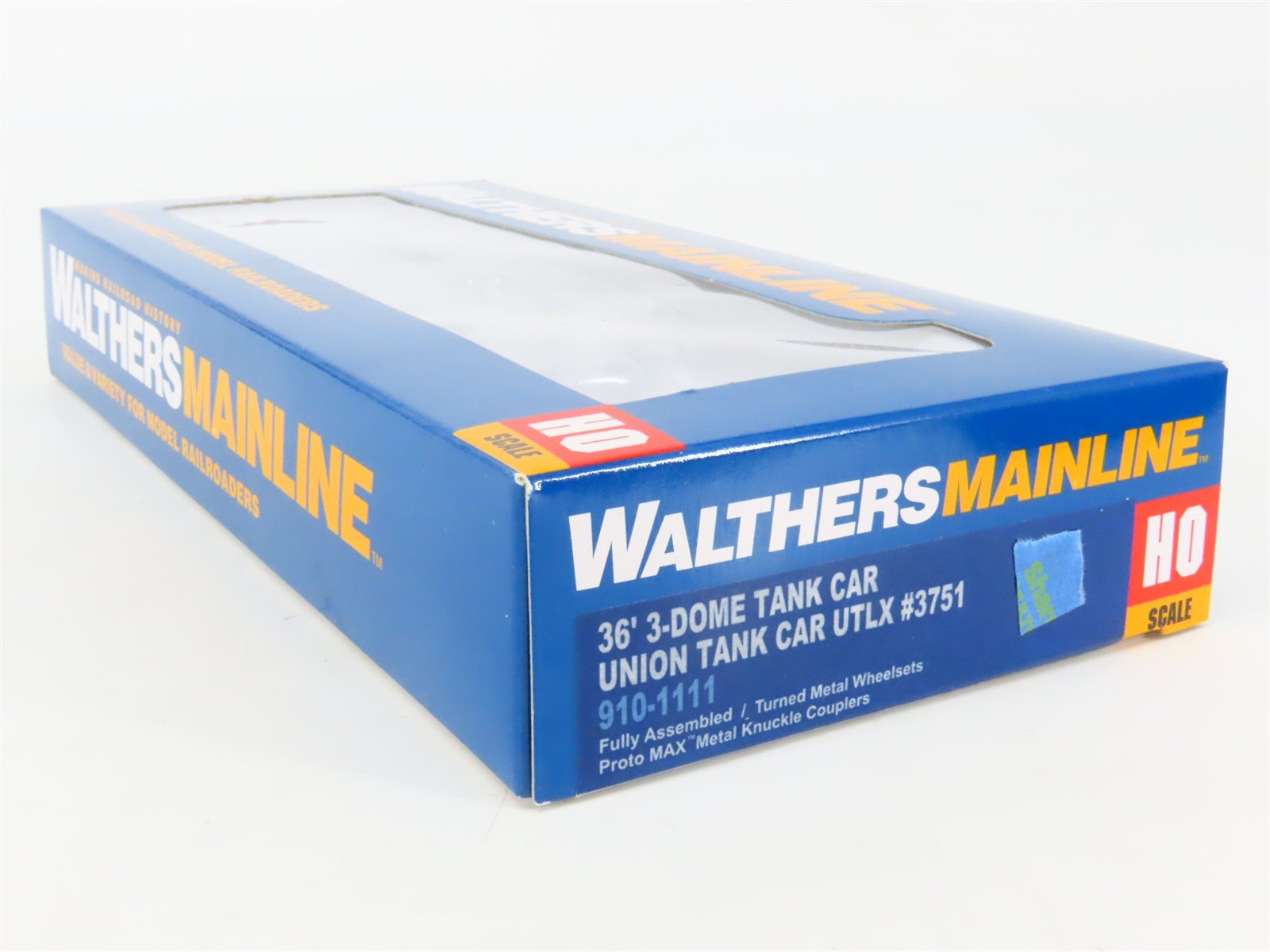 HO Scale Walthers Mainline 910-1111 UTLX Union Tank 36' 3-Dome Tankcar #3751