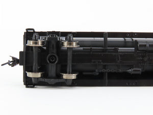 HO Scale Walthers Mainline 910-1111 UTLX Union Tank 36' 3-Dome Tankcar #3751