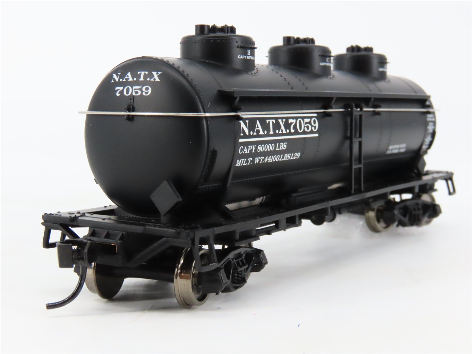 HO Scale Walthers Mainline 910-1103 NATX North American 36' 3-Dome Tankcar #7059