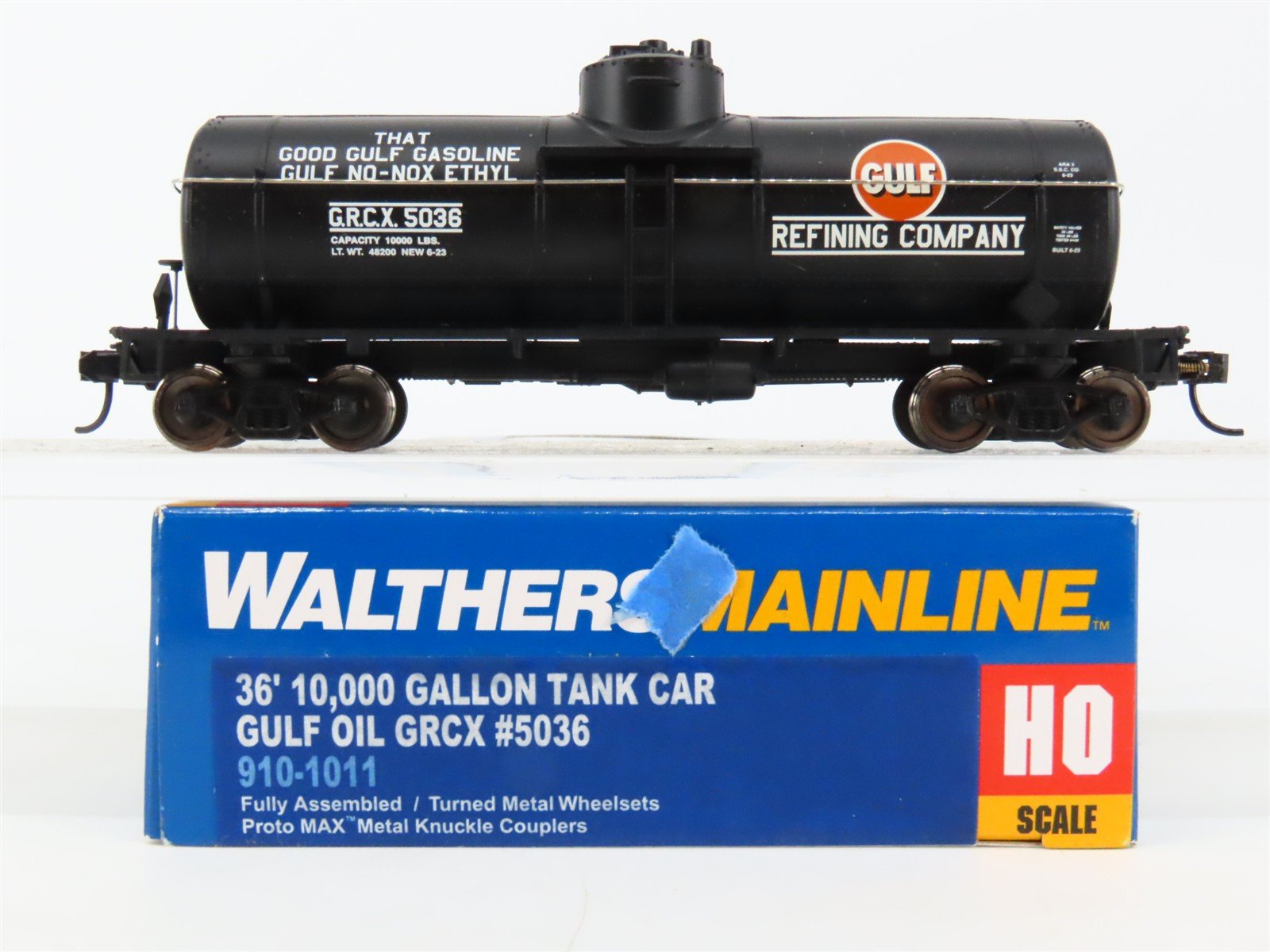HO Scale Walthers Mainline 910-1011 GRCX Gulf Oil 36' 3-Dome Tankcar #5036