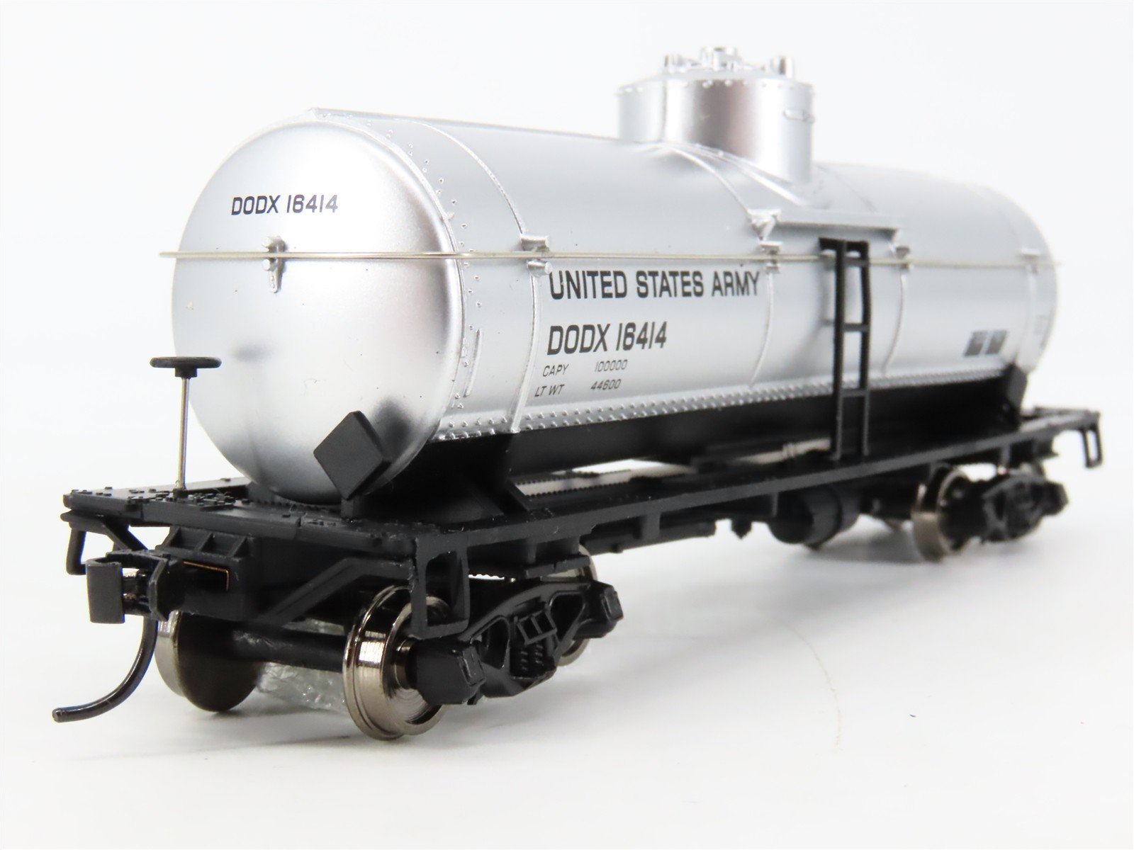 HO Walthers Mainline 910-1018 DODX Department of Defense 36' Tankcar #16414
