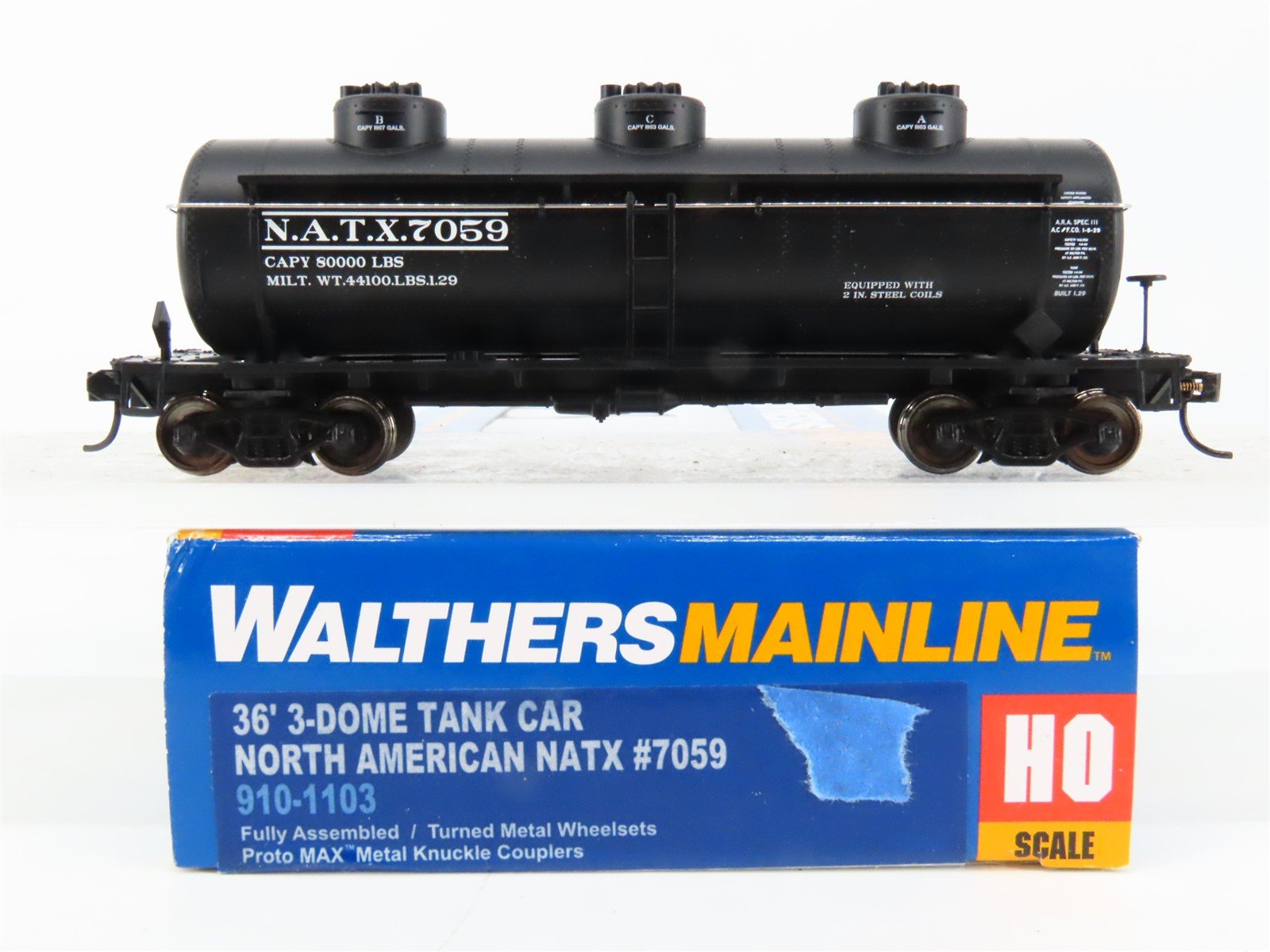 HO Scale Walthers Mainline 910-1103 NATX North American 36' 3-Dome Tankcar #7059