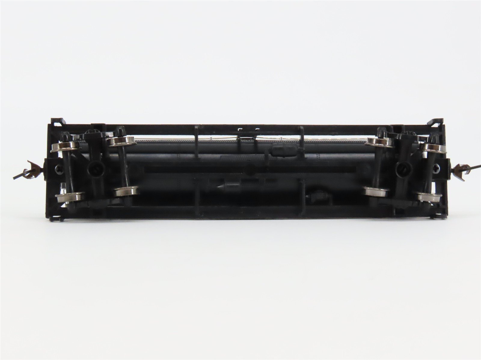 HO Scale Walthers Trainline 931-1611 SDRX Sinclair Single Dome Tank Car #8194