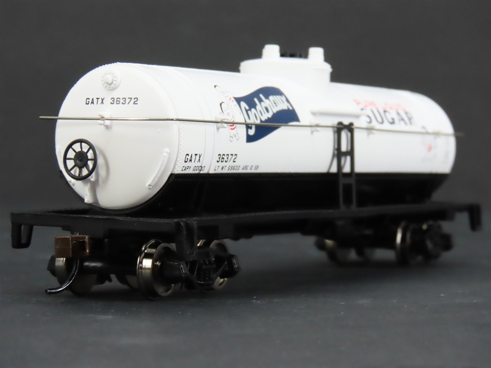 HO Walthers Trainline 931-1618 GATX Godchaux Sugar Single Dome Tank Car #36372