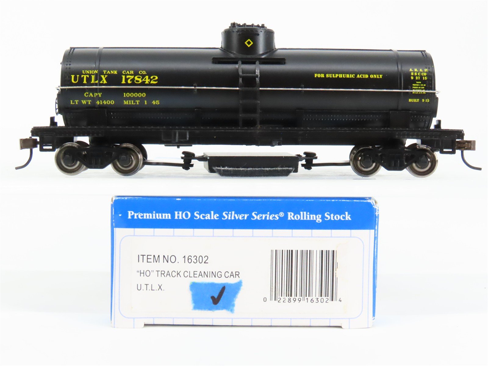 HO Scale Bachmann 16302 UTLX Union Track Cleaning Single Dome Tank Car #17842