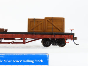 HO Scale Bachmann 18301 Unlettered 40' Flat Car w/ 2 Log Skidders