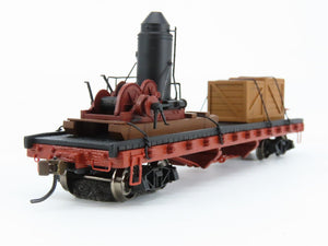HO Scale Bachmann 18301 Unlettered 40' Flat Car w/ 2 Log Skidders