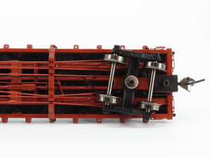 HO Scale Bachmann 18301 Unlettered 40' Flat Car w/ 2 Log Skidders