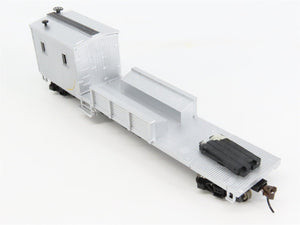 HO Scale Bachmann Silver Series 16149 Unlettered 250-Ton Crane Car & Boom Tender