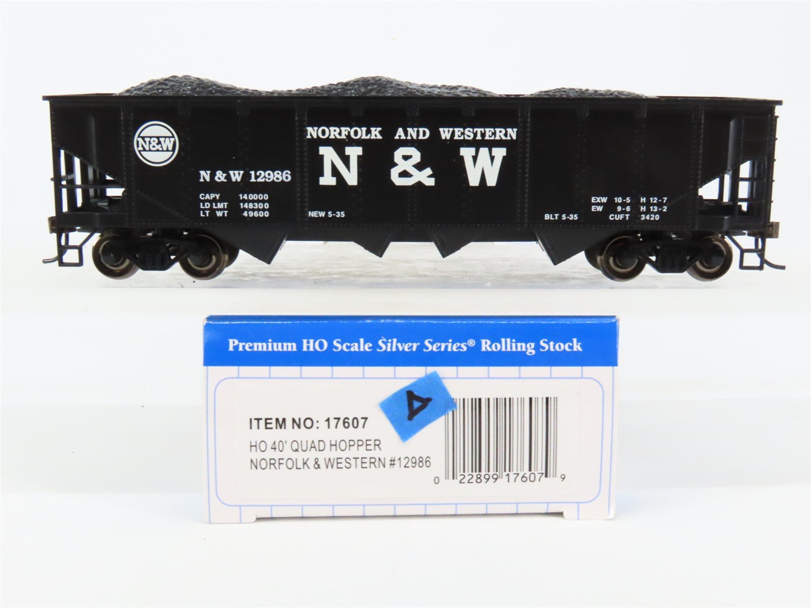 HO Scale Bachmann 17607 N&W Norfolk & Western Railroad 40' 4-Bay Hopper #12986