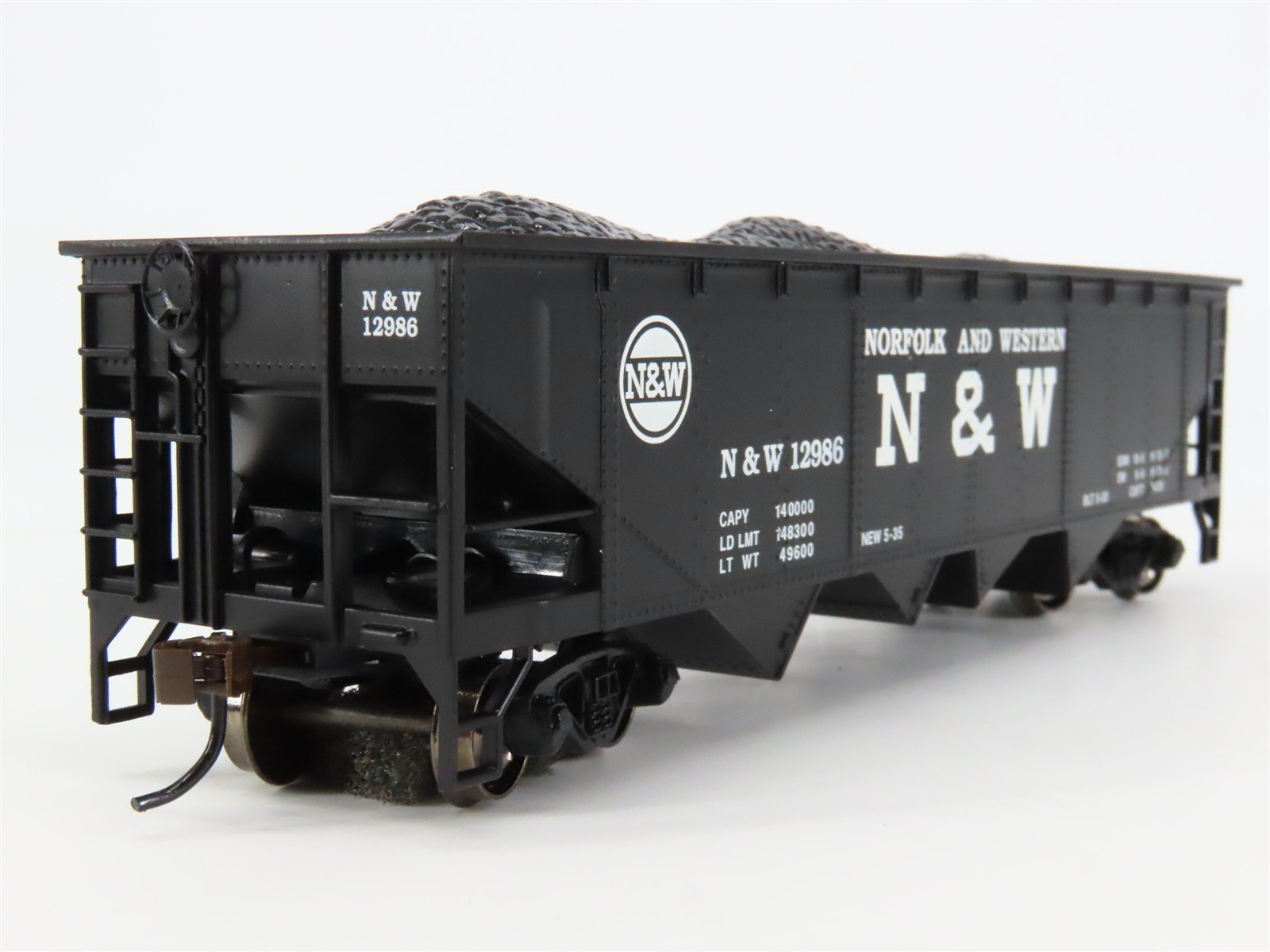 HO Scale Bachmann 17607 N&W Norfolk & Western Railroad 40' 4-Bay Hopper #12986