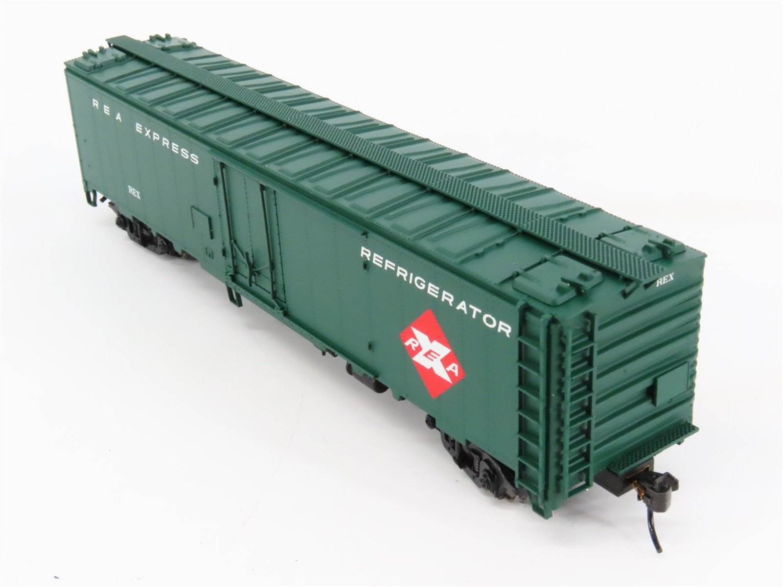 HO Scale Walthers 932-6242 REX REA Express 50' Express Reefer