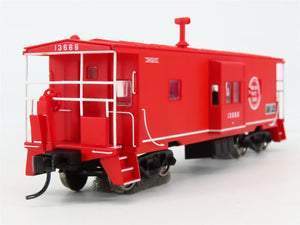 HO Scale Walthers Platinum Line 932-40470 MP Missouri Pacific Caboose #13666