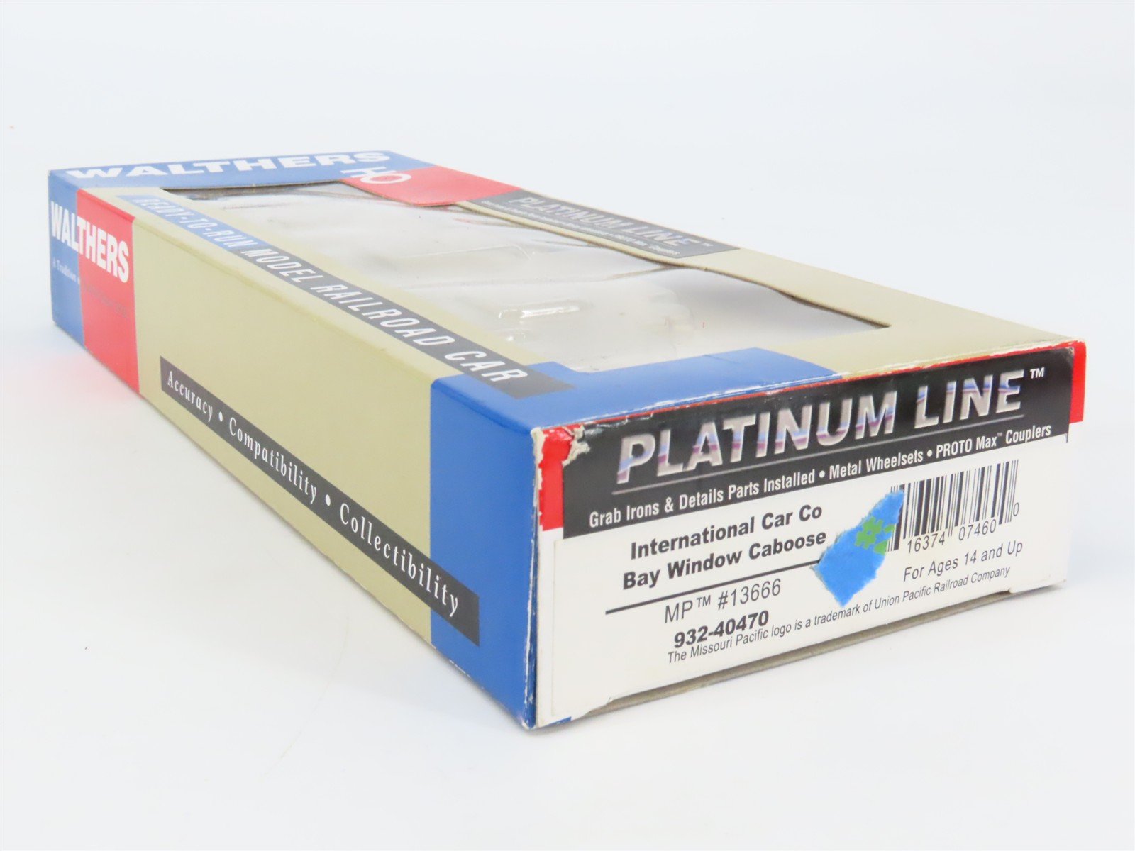 HO Scale Walthers Platinum Line 932-40470 MP Missouri Pacific Caboose #13666