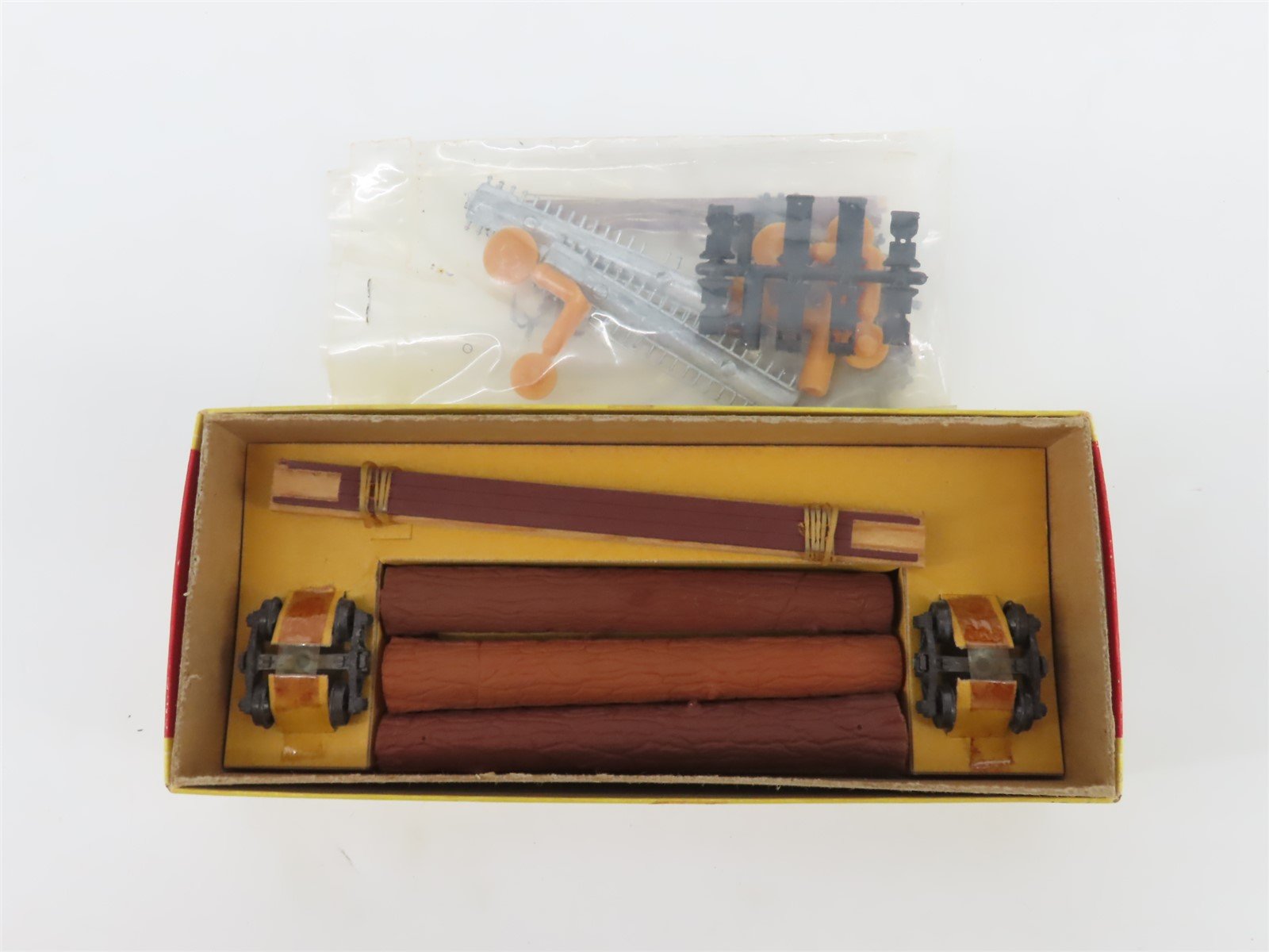 LOT of 3 HO Scale Kadee Kits Truss Log Cars