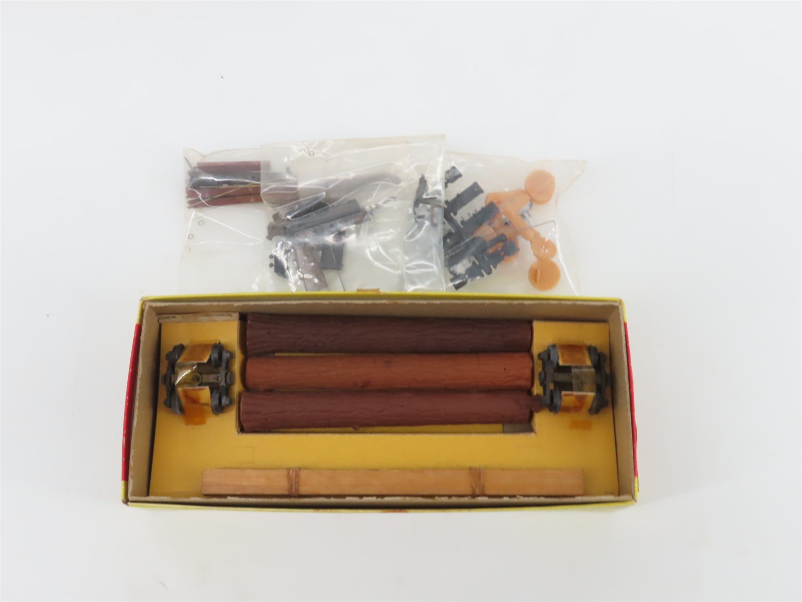 LOT of 3 HO Scale Kadee Kits Truss Log Cars