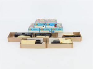 LOT of 5 HO Scale Athearn Kits Undecorated Caboose, Box Car, & Tank Cars