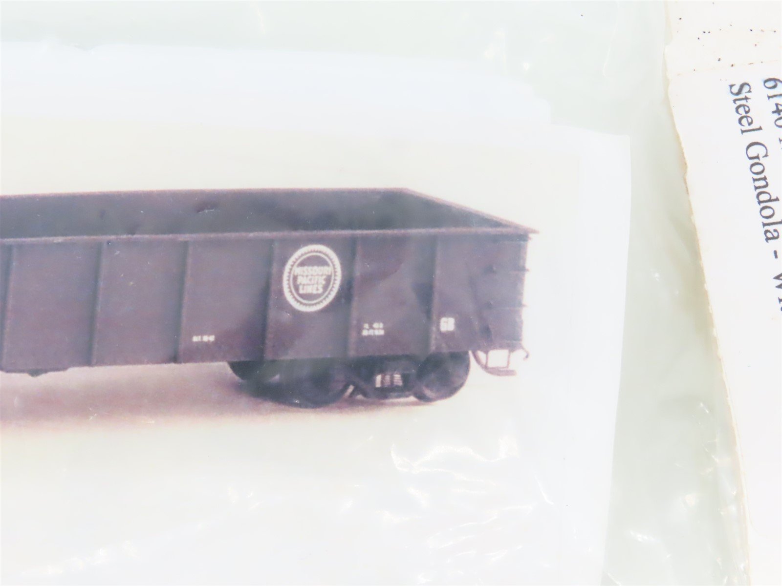LOT of 2 HO Scale Funaro & Camerlengo Kits MP/VGN Box Car & Gondola