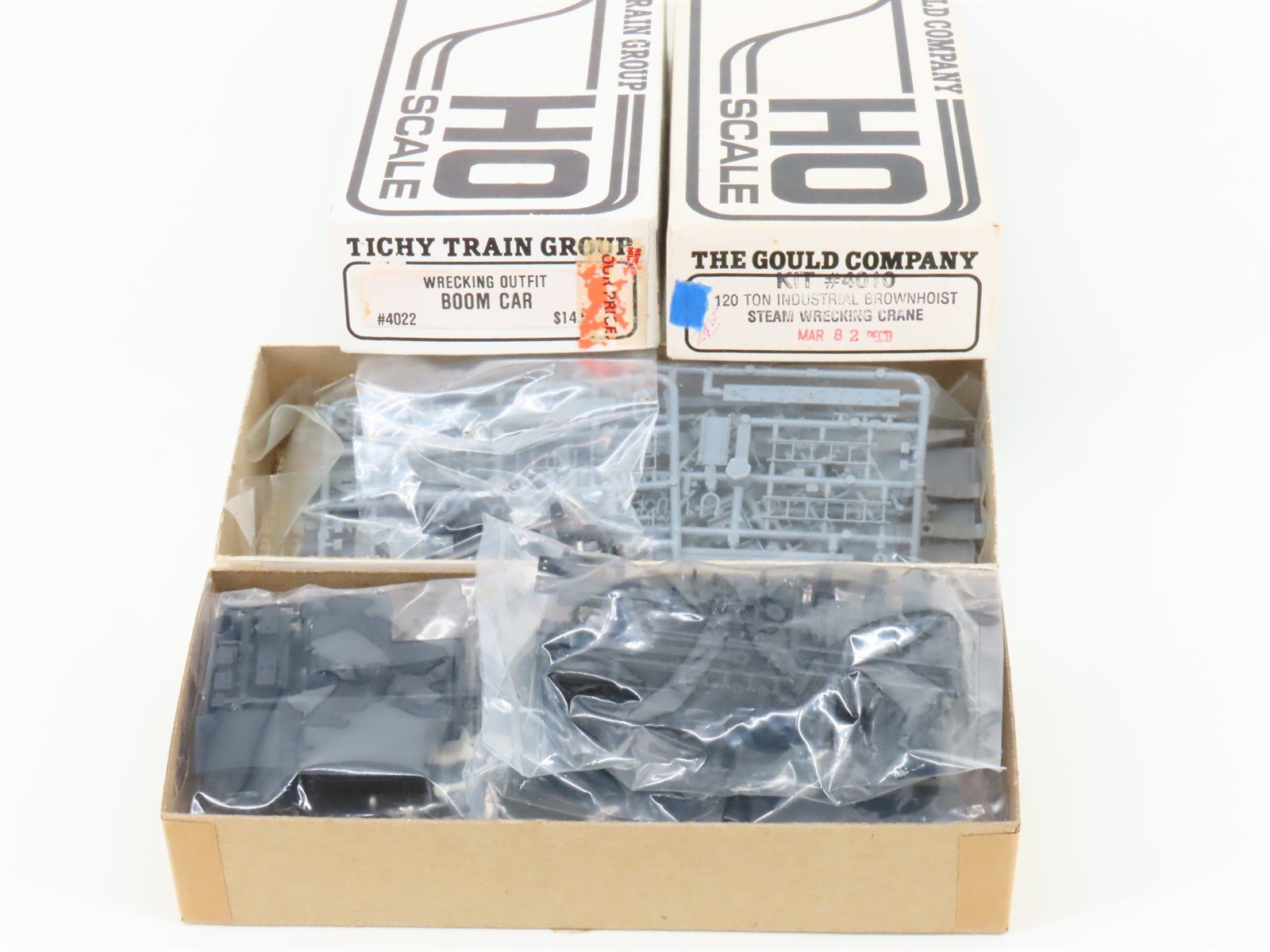 LOT- 2 HO Tichy Train Group & The Gould Company Kits Wrecking Crane & Boom Car