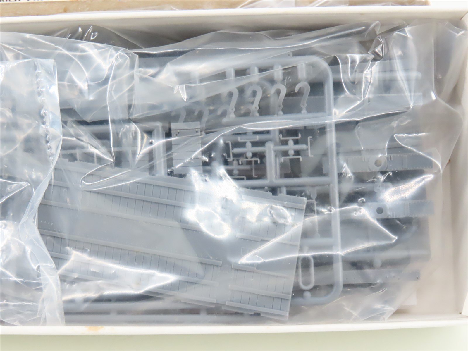 LOT of 2 HO Scale Tichy Train Group Kits Boom Car & Steam Wrecking Crane