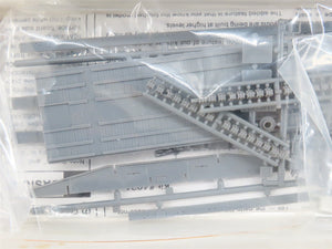LOT of 4 HO Scale Tichy Train Group Kits #4021 Unpainted 40' Flat Cars