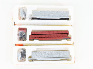 LOT- 3 HO Con-Cor Kits #0001-009200 Undecorated 54' Flat Cars w/ Pulpwood Loads