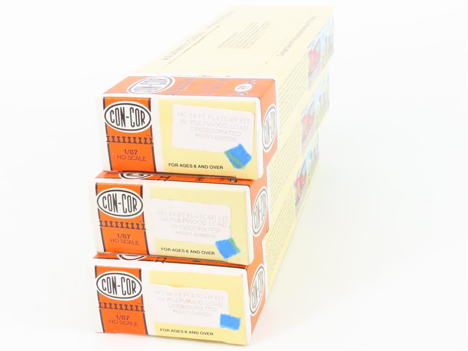 LOT- 3 HO Con-Cor Kits #0001-009200 Undecorated 54' Flat Cars w/ Pulpwood Loads