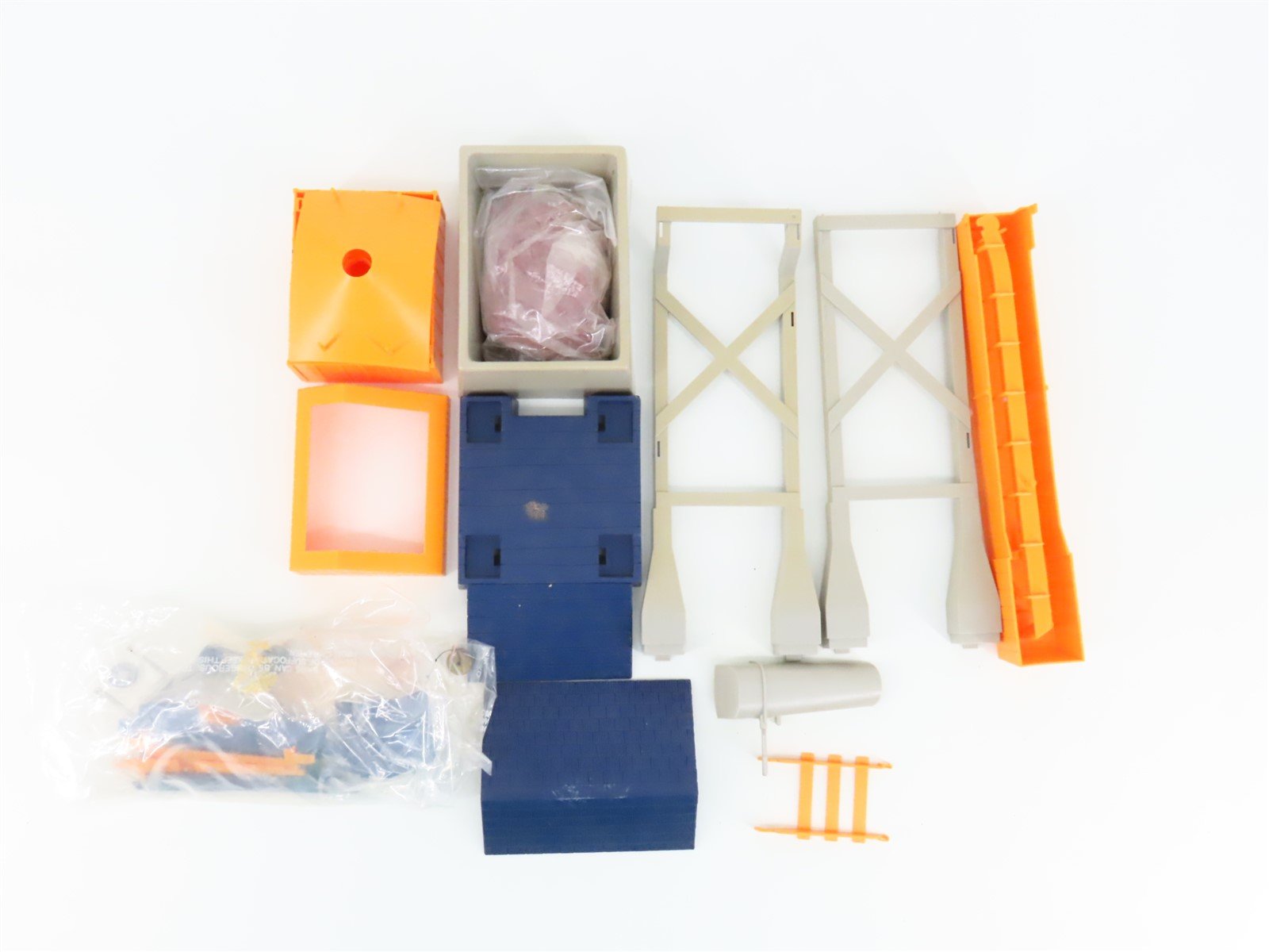 O/O27 Scale Lionel 6-12712 Auto Ore Loader Building Kit